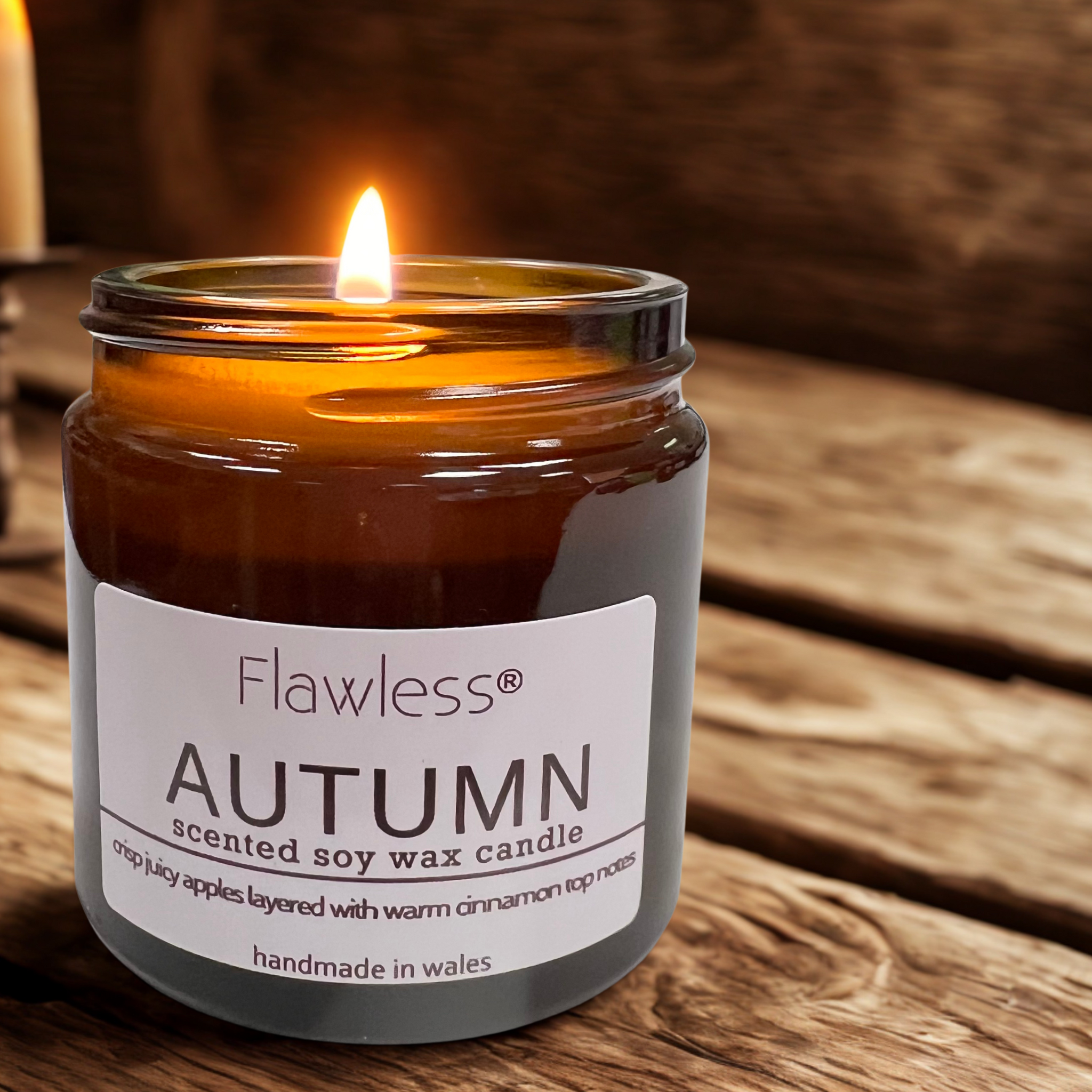 Apple and Cinnamon Scented Candle - Autumn-0