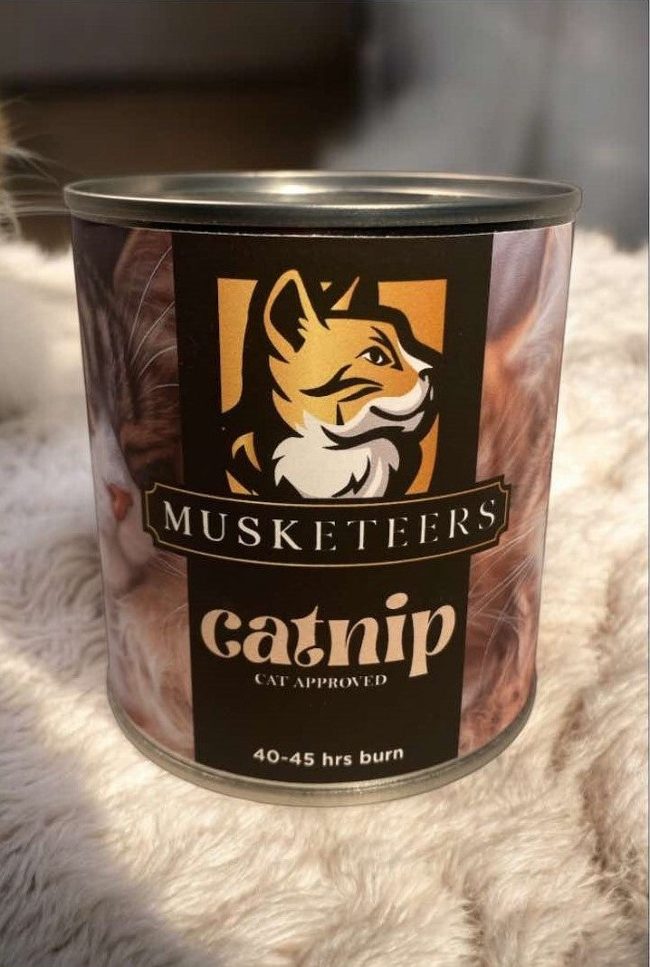Catnip Candle for Cats – 100% Natural & Calming with Pure Catnip Essential Oil-1