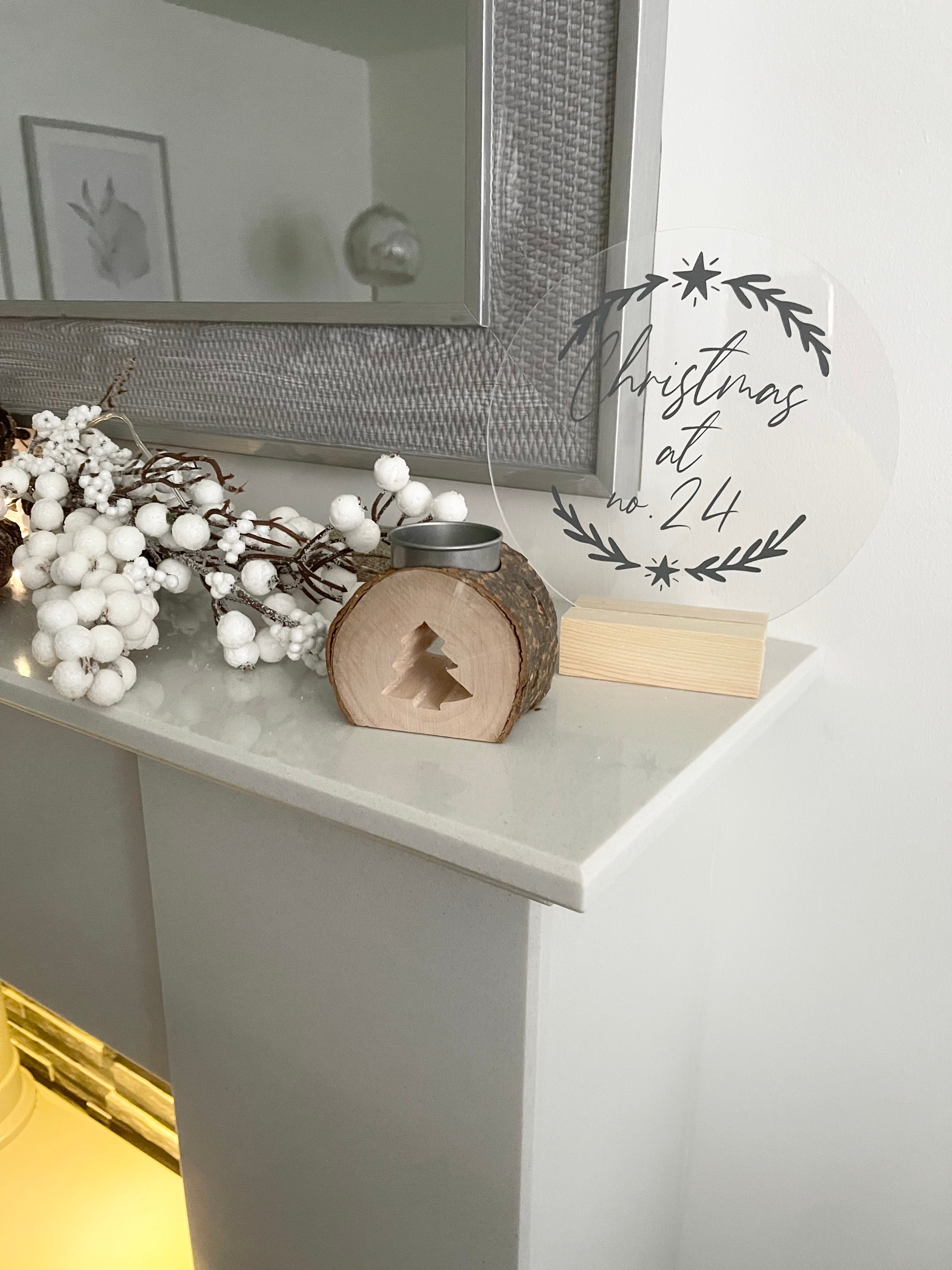 Christmas At House Number Solid Star Wreath Christmas Acrylic Plaque Sign With Wooden Base-1