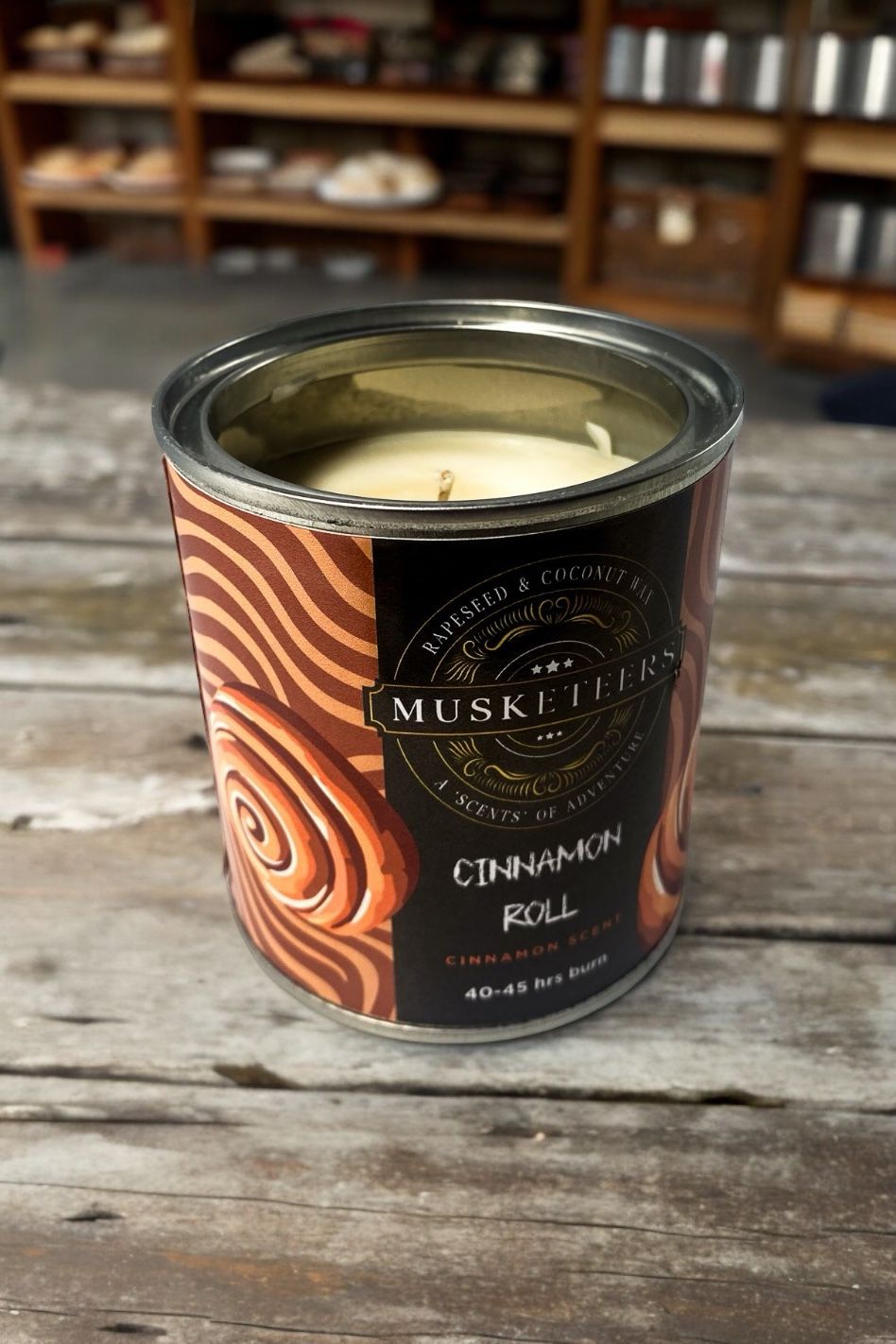 Cinnamon Roll Scented Candle-1