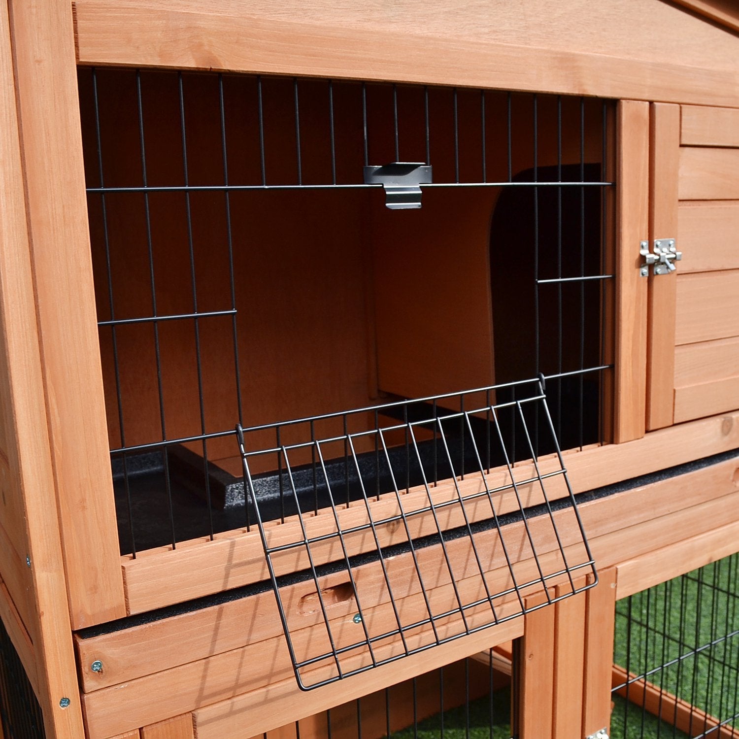 2 Tier Rabbit Hutch Guinea Pig Hutch Ferret Cage with Ramp Slide Out Tray for Indoor Outdoor 100.5 x 55 x 101 cm-4